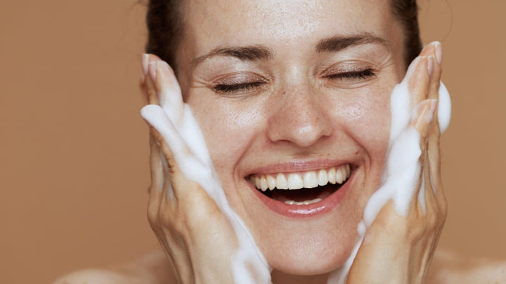 Top Facewash Ingredients That Help Reduce Pigmentation